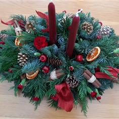 Deck The Halls Table Arrangement 
